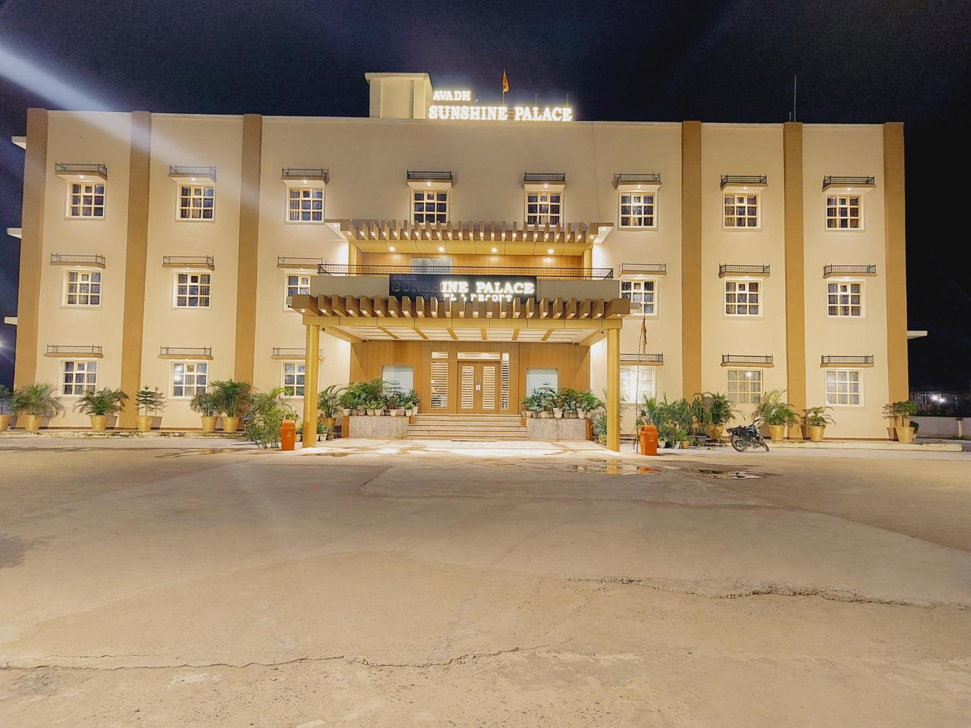 Avadh Sunshine Palace Hotel And Resort Ayodhya Exterior photo