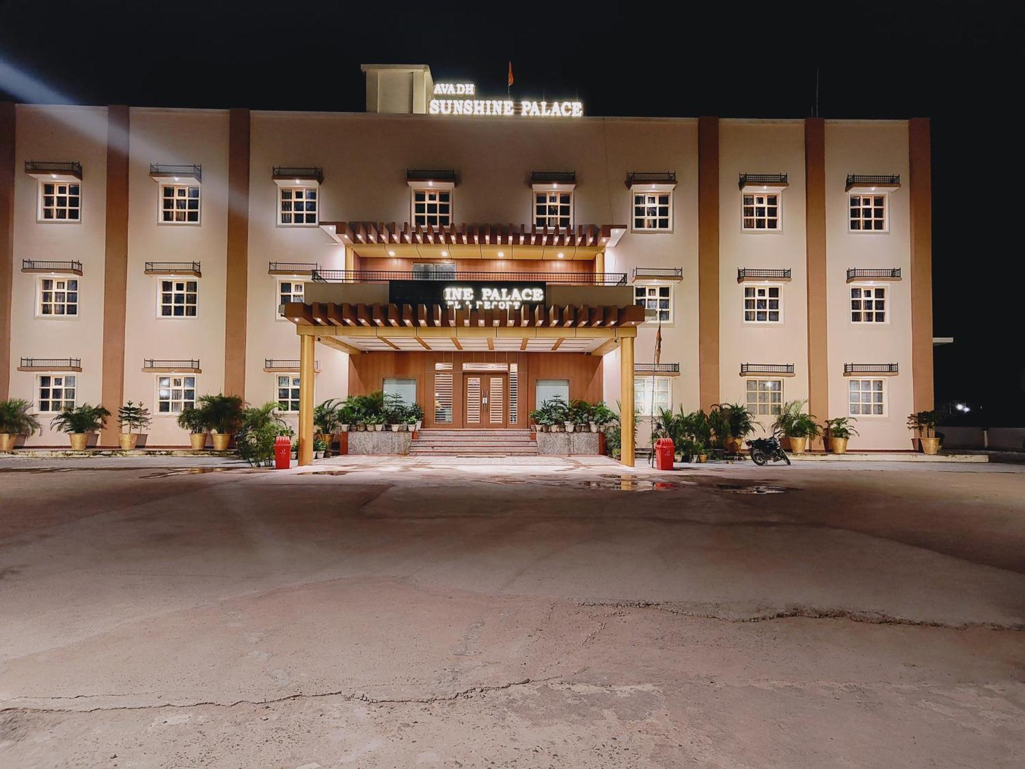 Avadh Sunshine Palace Hotel And Resort Ayodhya Exterior photo