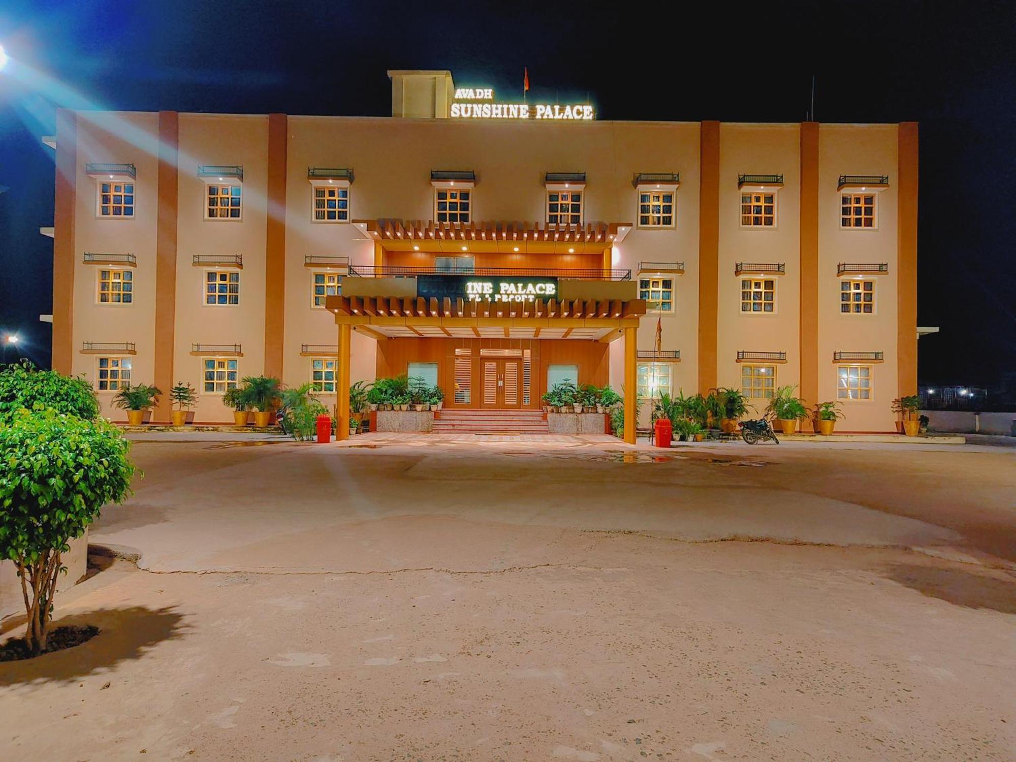 Avadh Sunshine Palace Hotel And Resort Ayodhya Exterior photo