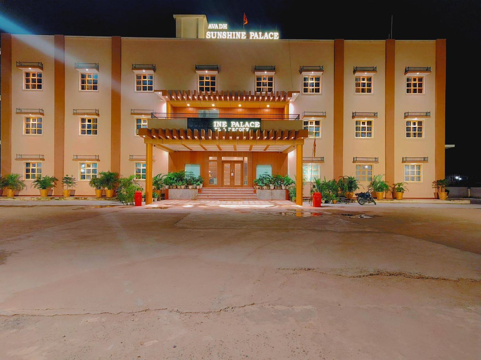 Avadh Sunshine Palace Hotel And Resort Ayodhya Exterior photo