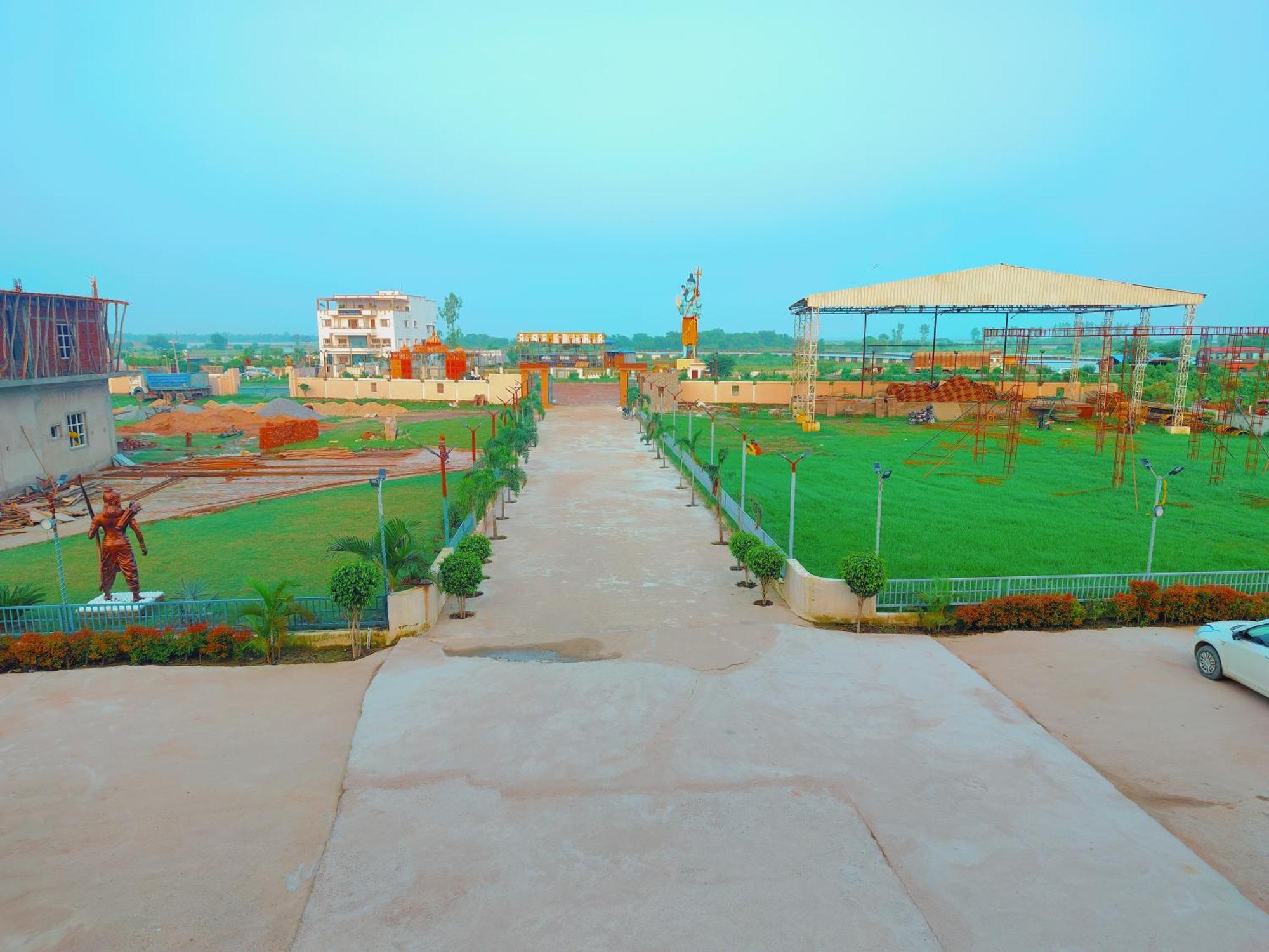 Avadh Sunshine Palace Hotel And Resort Ayodhya Exterior photo
