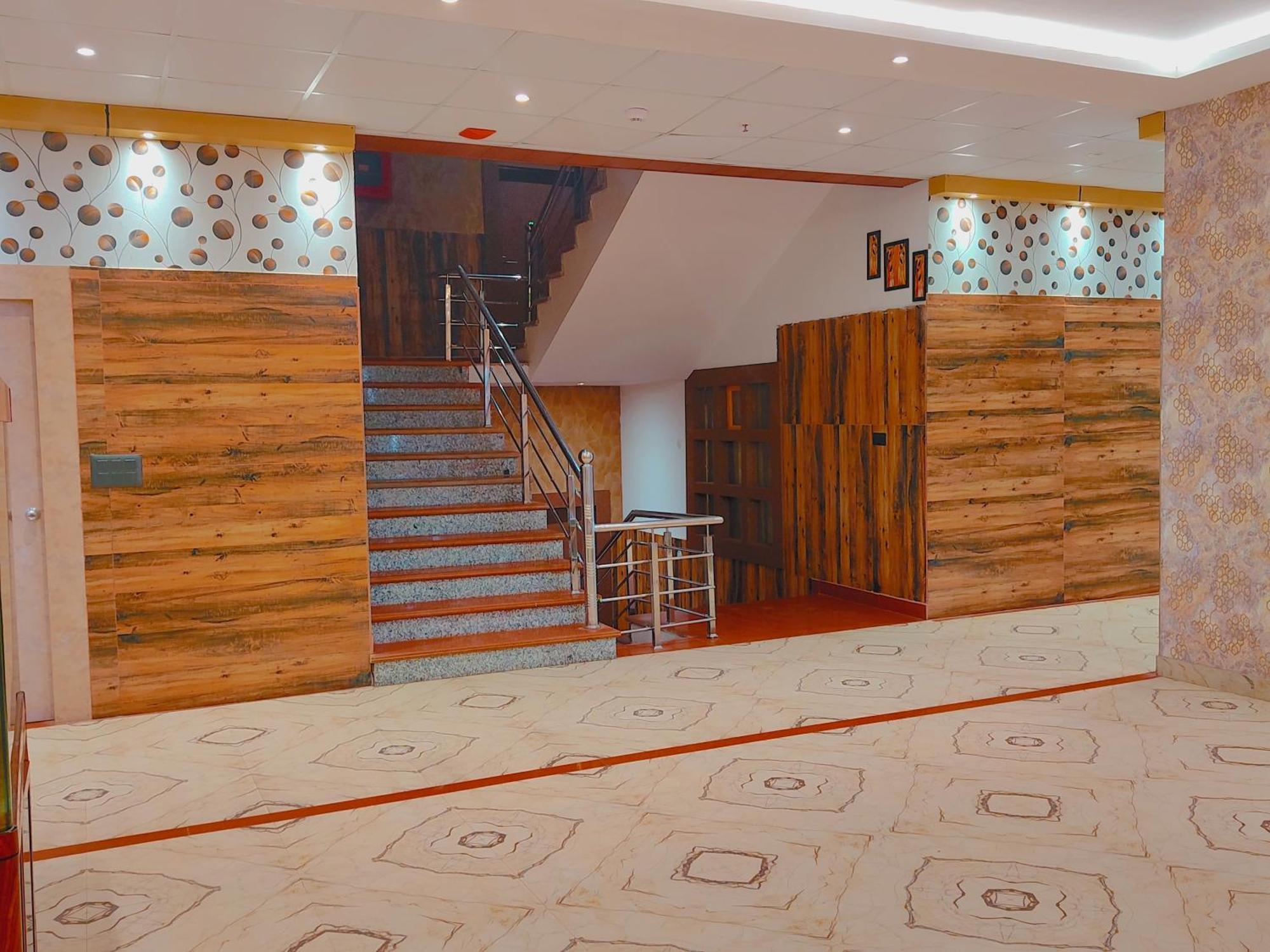 Avadh Sunshine Palace Hotel And Resort Ayodhya Exterior photo